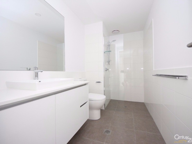 4103/1-7 Waterford Court, Bundall QLD 4217