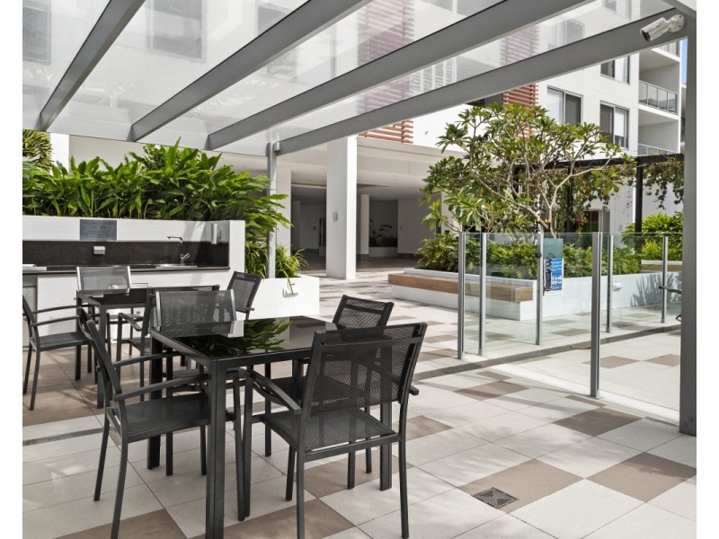 4103/1-7 Waterford Court, Bundall QLD 4217