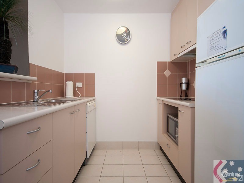 208/30 Surf Parade, Broadbeach QLD 4218