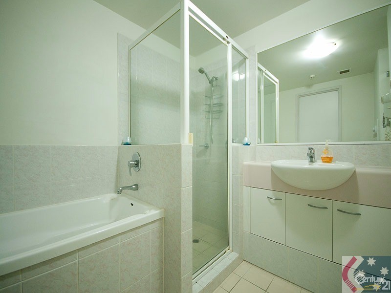 208/30 Surf Parade, Broadbeach QLD 4218