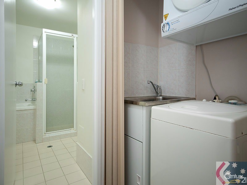 208/30 Surf Parade, Broadbeach QLD 4218