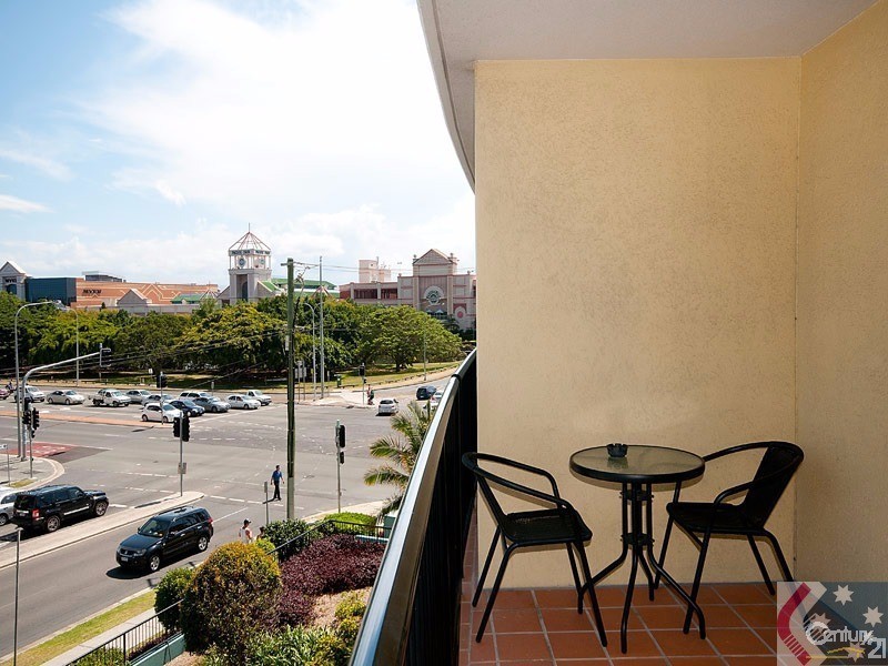 208/30 Surf Parade, Broadbeach QLD 4218