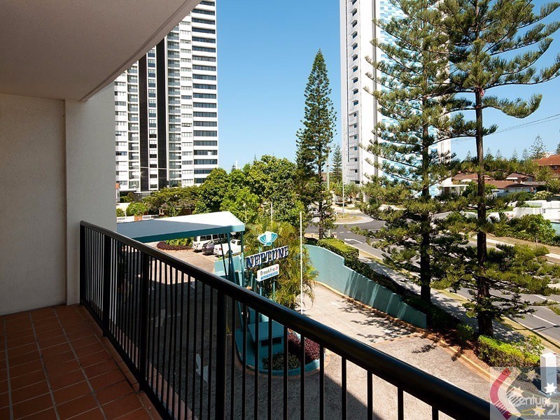 208/30 Surf Parade, Broadbeach QLD 4218