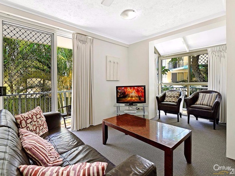 53/10 Alexandra Avenue, Broadbeach QLD 4218