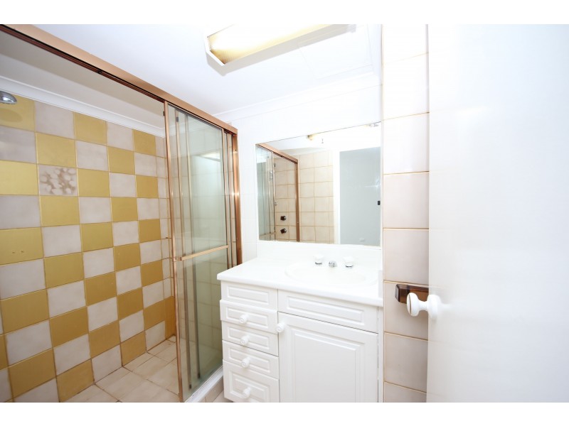 5E/1 Albert Avenue, Broadbeach QLD 4218