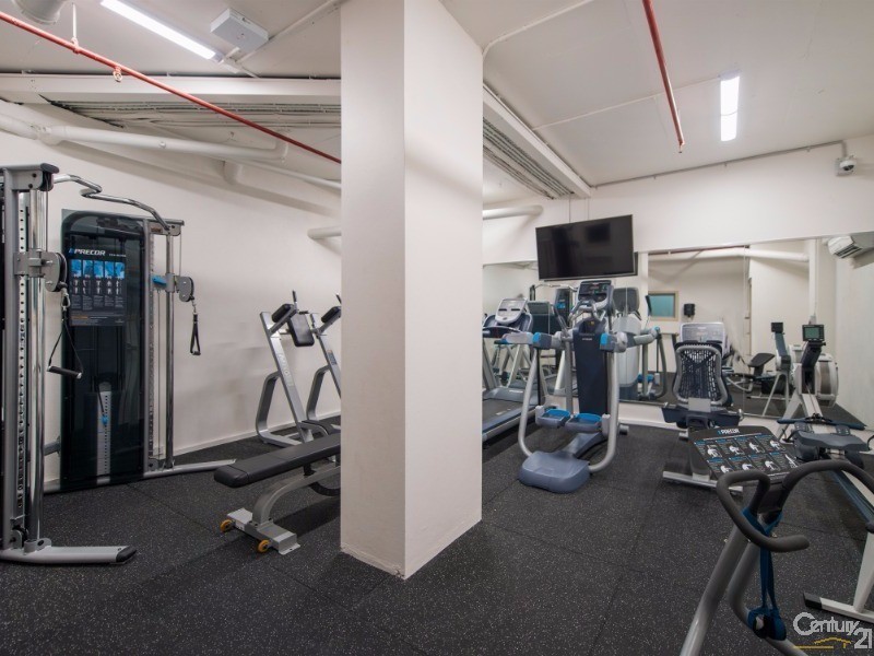 5E/1 Albert Avenue, Broadbeach QLD 4218