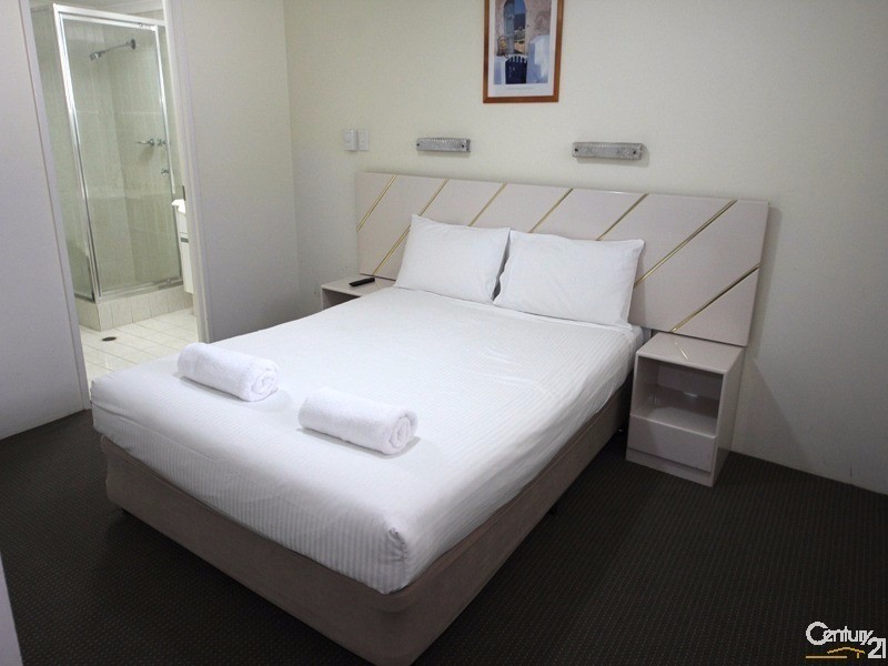 3i/510 Marine Parade, Biggera Waters QLD 4216