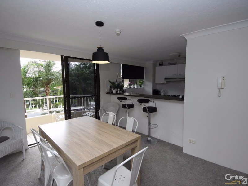 14/121 Surf Parade, Broadbeach QLD 4218