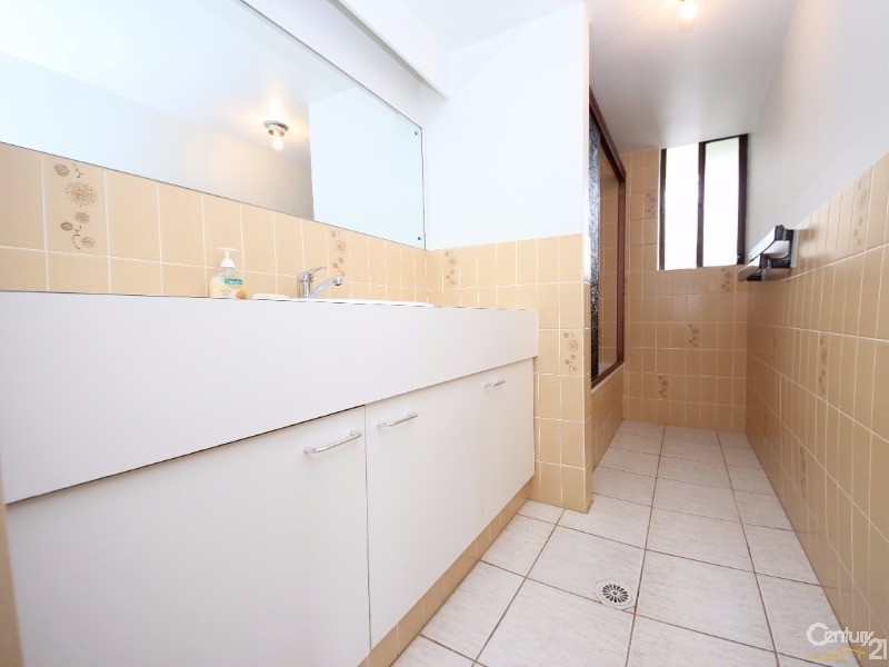 14/121 Surf Parade, Broadbeach QLD 4218