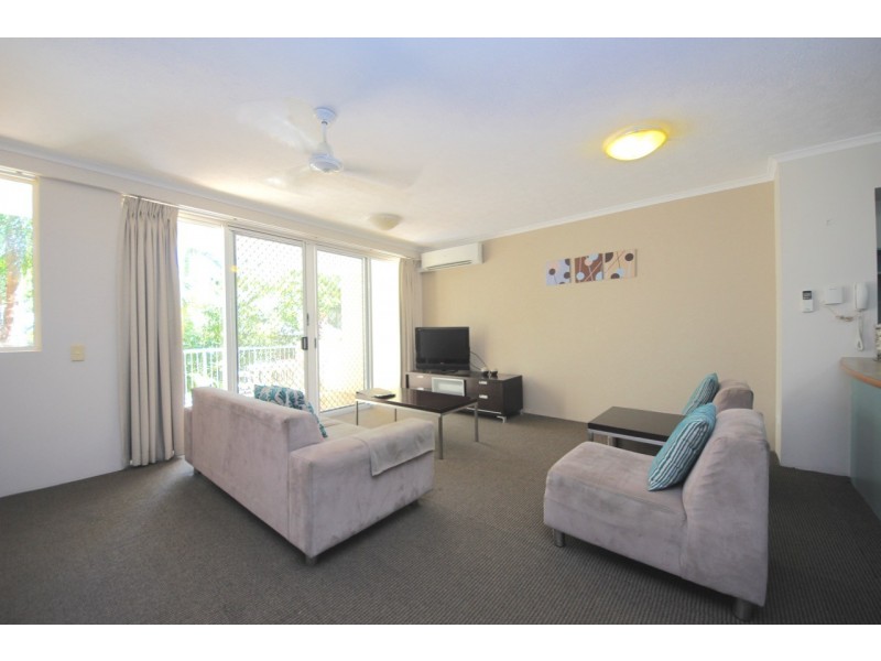 10 Alexandra Avenue, Mermaid Beach QLD 4218
