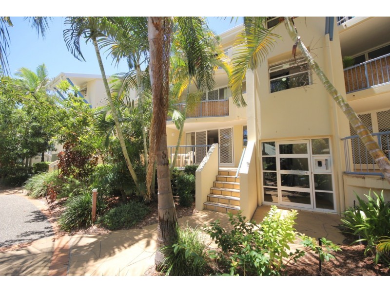 10 Alexandra Avenue, Mermaid Beach QLD 4218