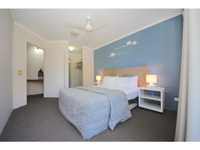 10 Alexandra Avenue, Mermaid Beach QLD 4218