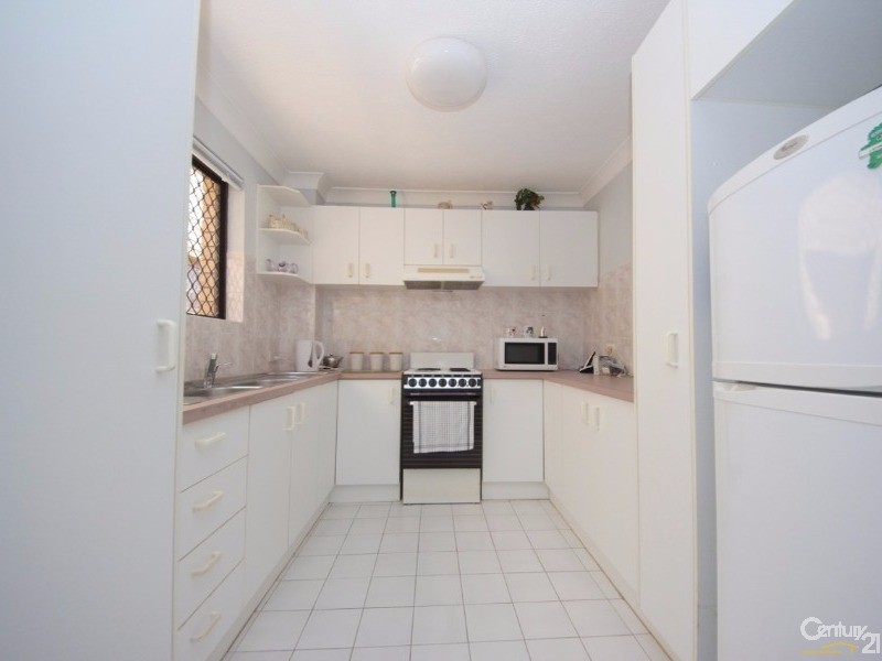 1/36 Duet Drive, Mermaid Waters QLD 4218