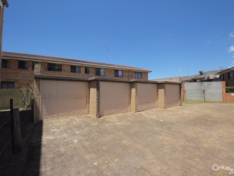1/36 Duet Drive, Mermaid Waters QLD 4218