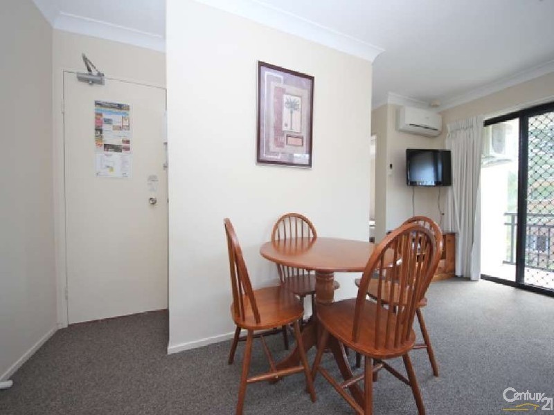 18/9 Margaret Ave, Broadbeach QLD 4218