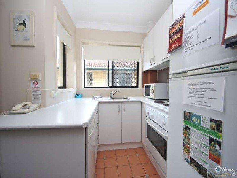 18/9 Margaret Ave, Broadbeach QLD 4218
