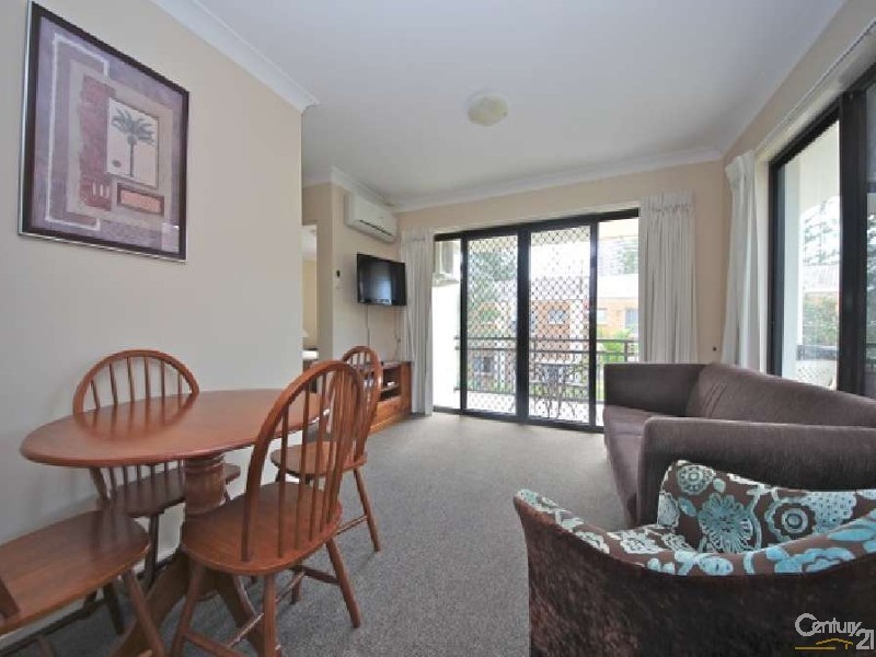 18/9 Margaret Ave, Broadbeach QLD 4218