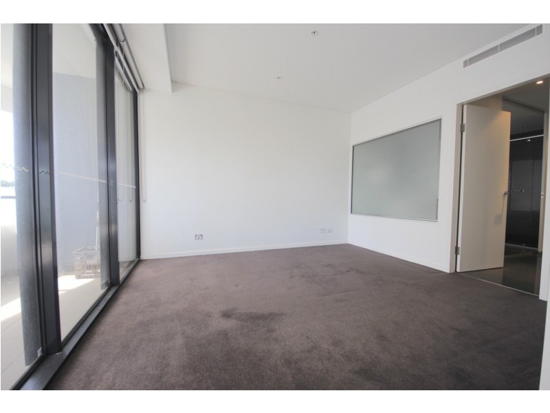 The Wave Surf Parade, Broadbeach QLD 4218