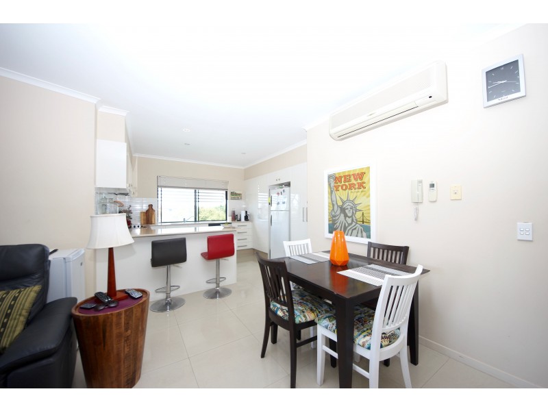 17/24-26 Parker Street, Labrador QLD 4215