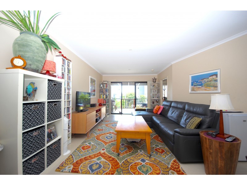 17/24-26 Parker Street, Labrador QLD 4215