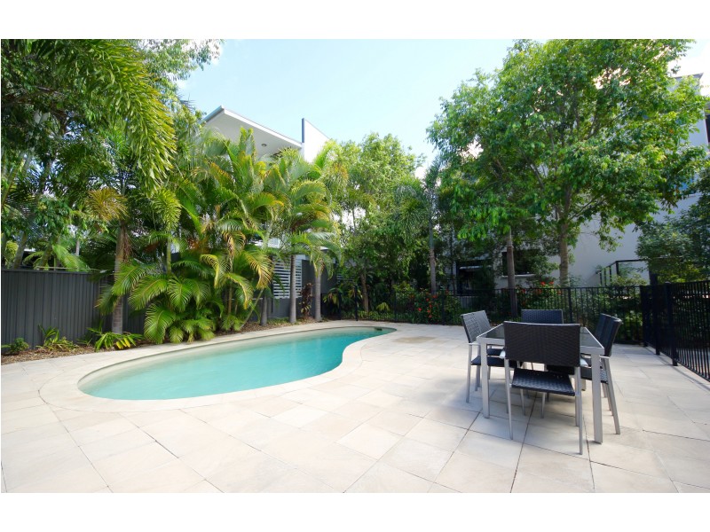 17/24-26 Parker Street, Labrador QLD 4215
