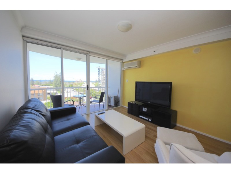 1065/2633 Gold Coast Highway, Broadbeach QLD 4218