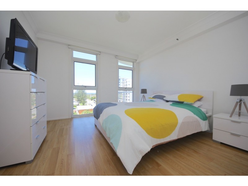 1065/2633 Gold Coast Highway, Broadbeach QLD 4218