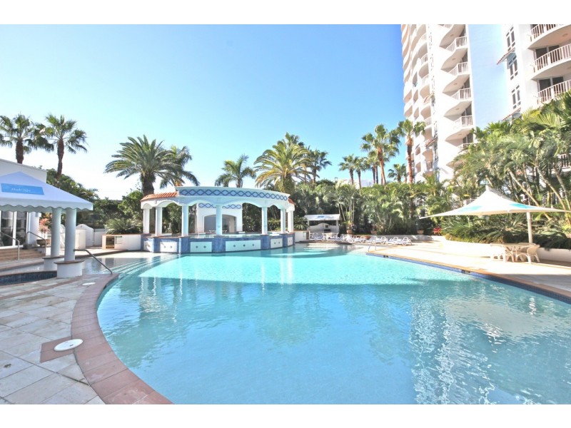 1065/2633 Gold Coast Highway, Broadbeach QLD 4218