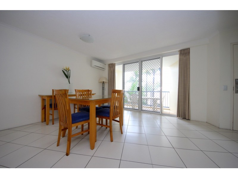 24/10 Alexandra Avenue, Mermaid Beach QLD 4218