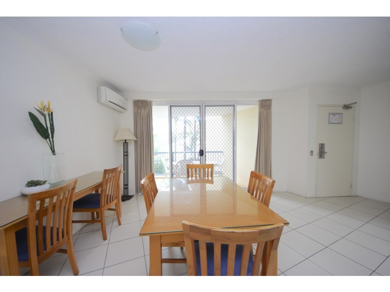24/10 Alexandra Avenue, Mermaid Beach QLD 4218