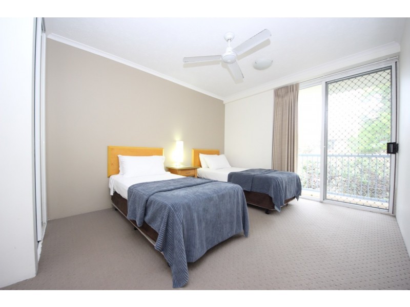 24/10 Alexandra Avenue, Mermaid Beach QLD 4218