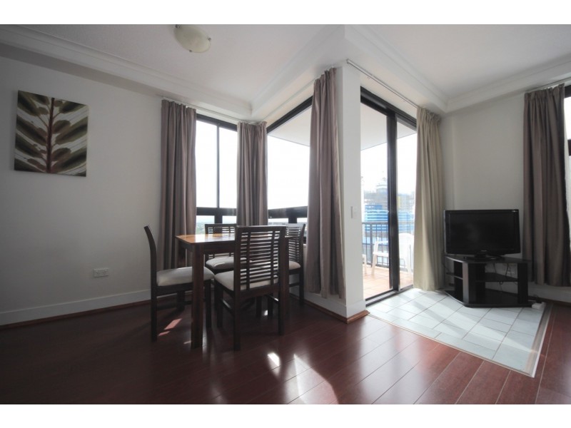 908/30 Surf Parade, Broadbeach QLD 4218