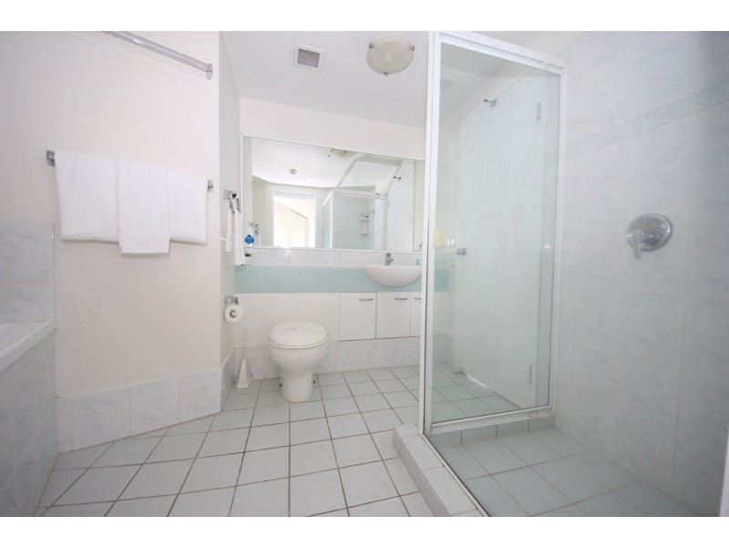 908/30 Surf Parade, Broadbeach QLD 4218