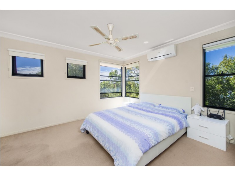 12/5 Assembly Drive, Varsity Lakes QLD 4227