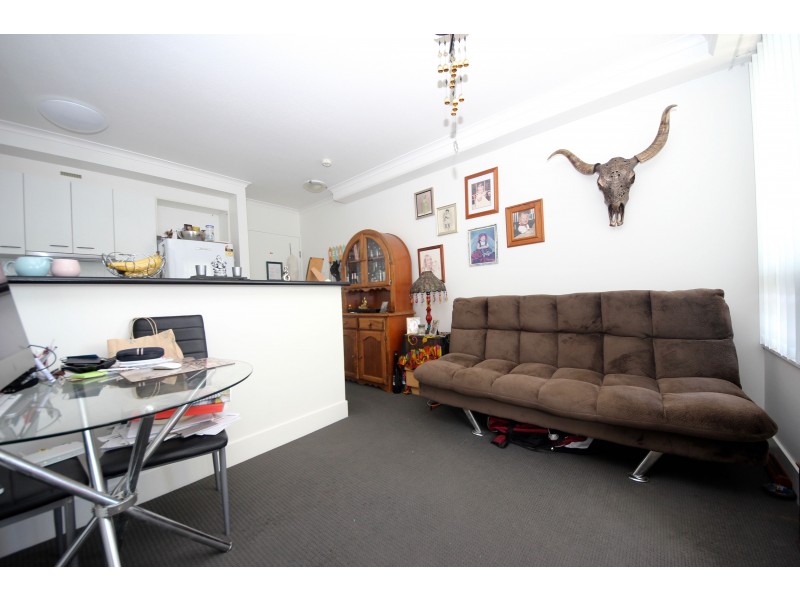 212/30 Surf Parade, Broadbeach QLD 4218