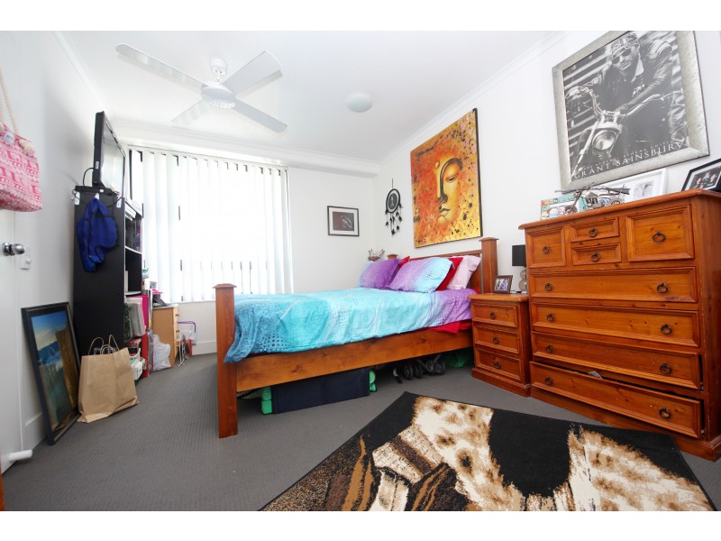 212/30 Surf Parade, Broadbeach QLD 4218