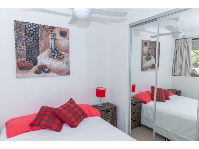 4/3645 Main Beach Parade, Main Beach QLD 4217