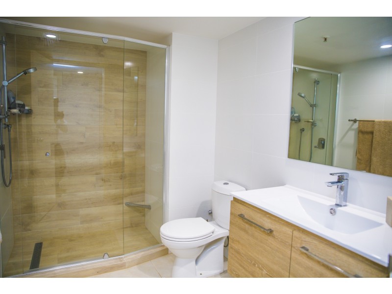 4/3645 Main Beach Parade, Main Beach QLD 4217