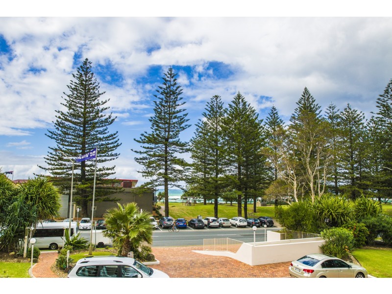 4/3645 Main Beach Parade, Main Beach QLD 4217