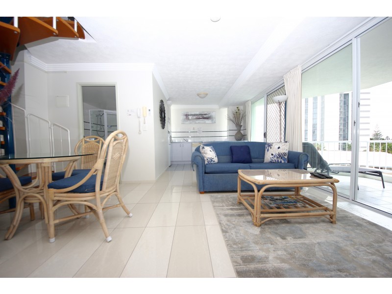 18/13-15 Anne Avenue, Broadbeach QLD 4218