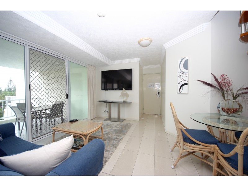18/13-15 Anne Avenue, Broadbeach QLD 4218