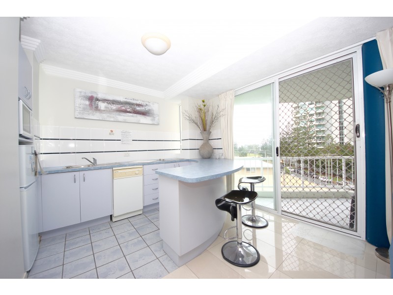 18/13-15 Anne Avenue, Broadbeach QLD 4218