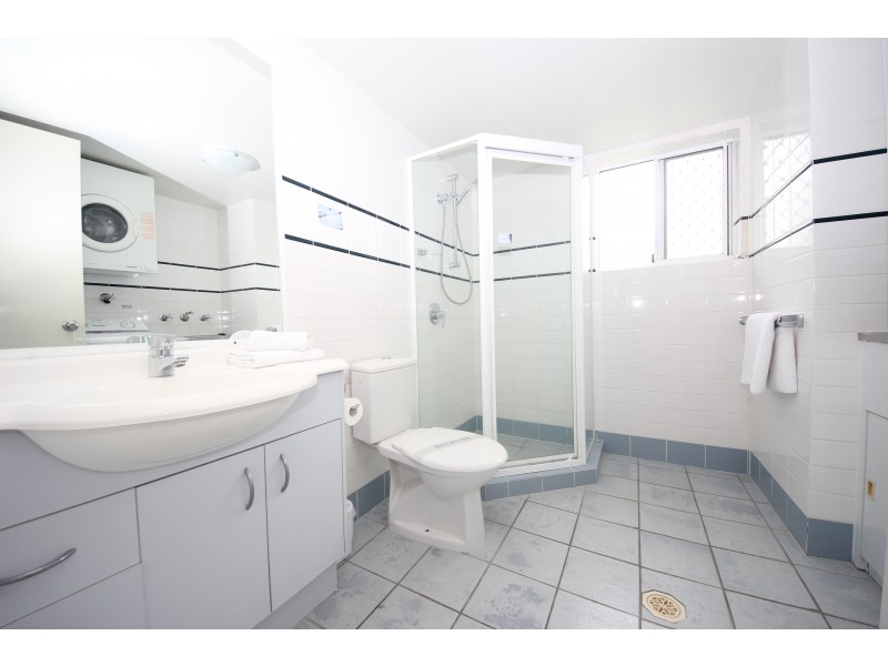 18/13-15 Anne Avenue, Broadbeach QLD 4218