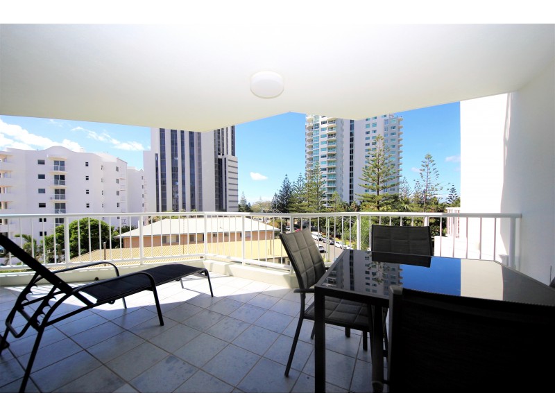 18/13-15 Anne Avenue, Broadbeach QLD 4218
