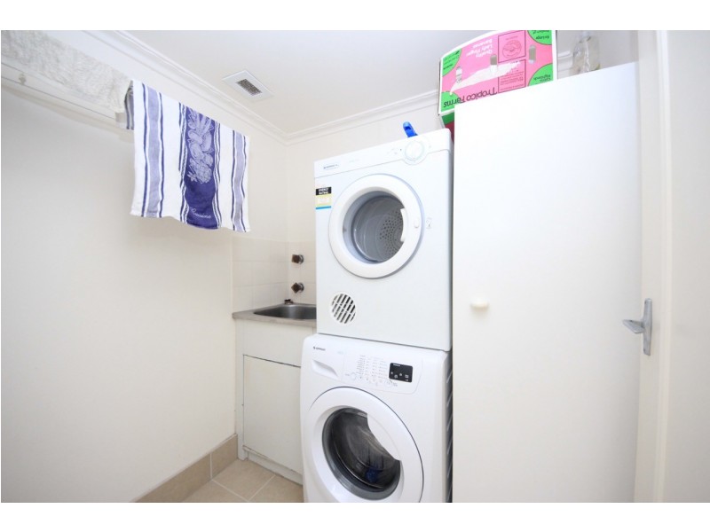 24D Aquarius, Old Burleigh Road, Surfers Paradise QLD 4217