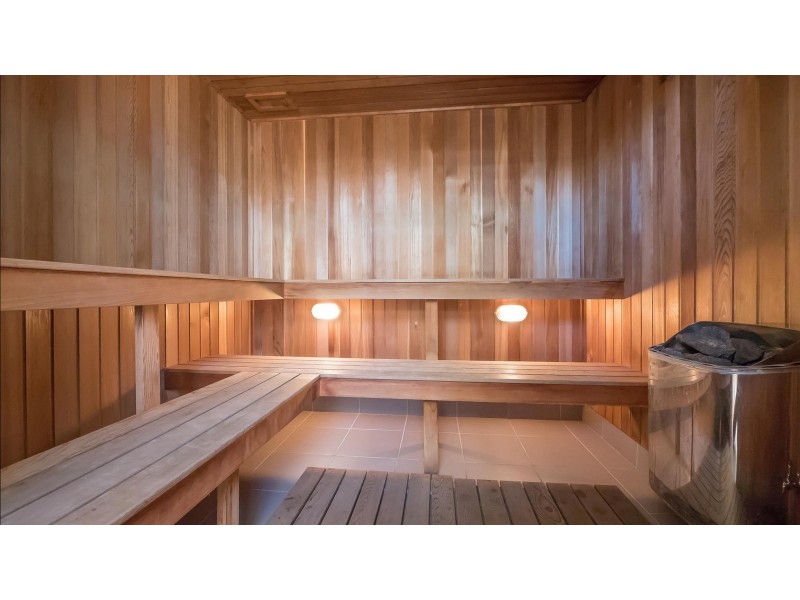 35 Broadbeach Boulevard, Broadbeach QLD 4218