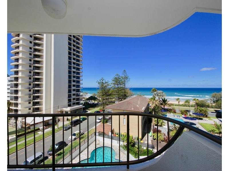22/4 Britannia Ave, Broadbeach QLD 4218