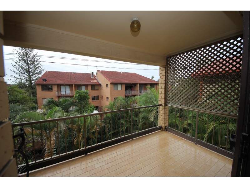 6/21 Australia Ave, Broadbeach QLD 4218