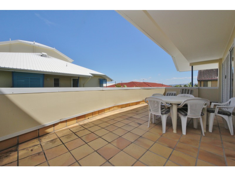 70/10-16 Alexandra Avenue, Mermaid Beach QLD 4218