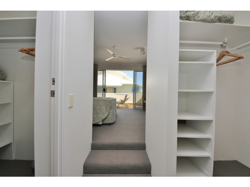 70/10-16 Alexandra Avenue, Mermaid Beach QLD 4218